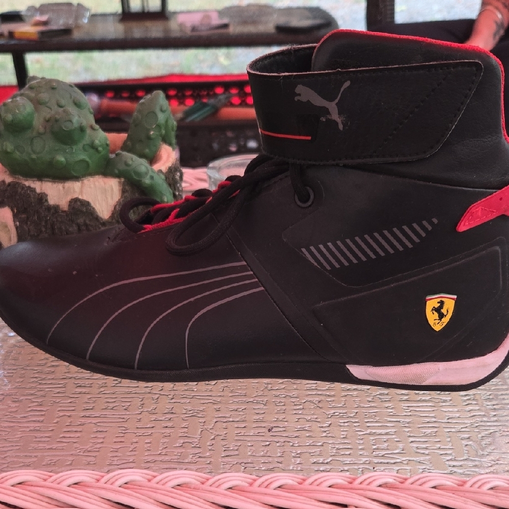 Puma Black and Red  Ferrari Motorsport High-Tops